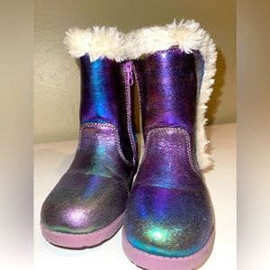 Iridescent winter boots